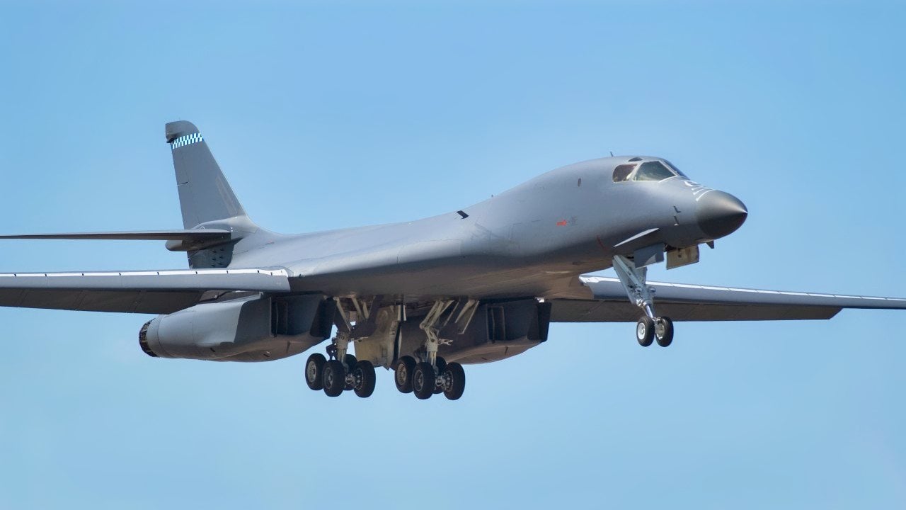 How Fast Is The U.S. Air Force's B-1B Lancer Bomber? | The National ...